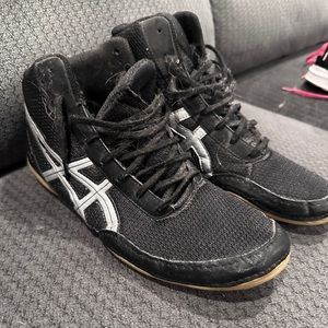 ASIAC wrestling shoes; Men’s size 11.5